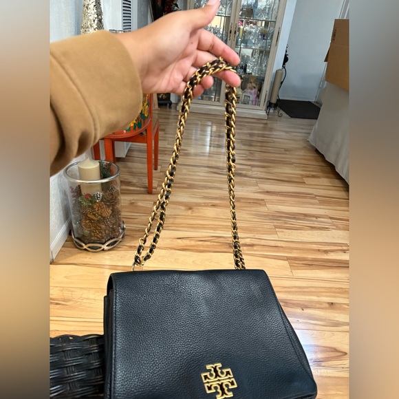 Tory Burch Leather Shoulder Bag - Picture 9 of 10